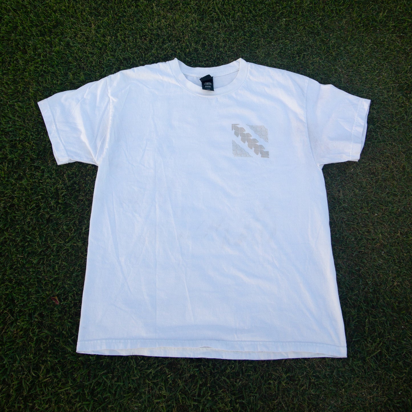 KIPONA - WHITE